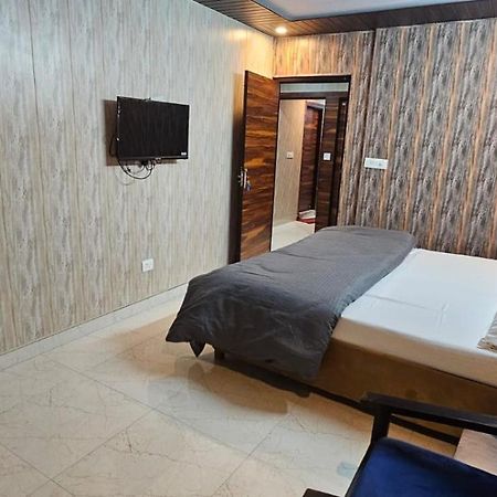 Hotel Mussoorie Gold Mary Esterno foto